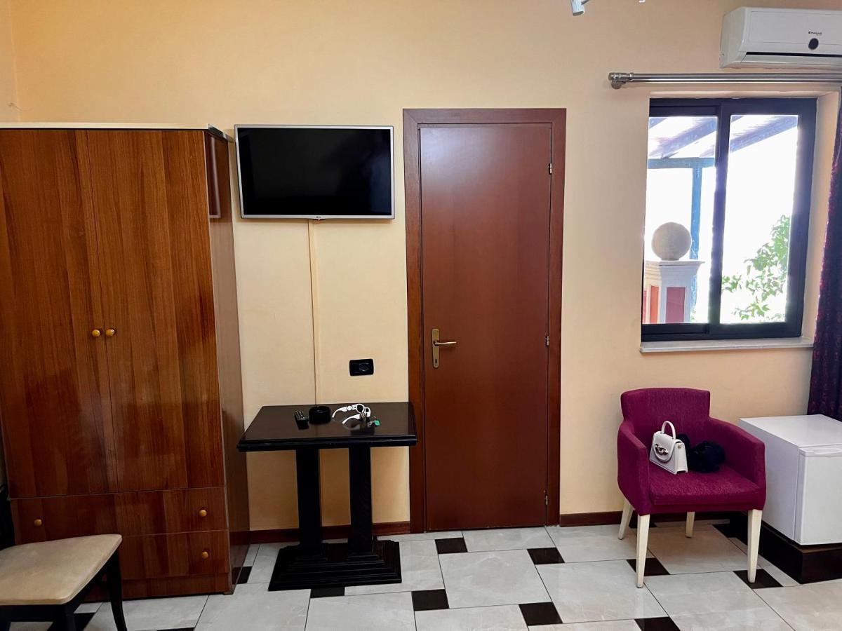 Hotel Vila 15 Tirana Zewnętrze zdjęcie