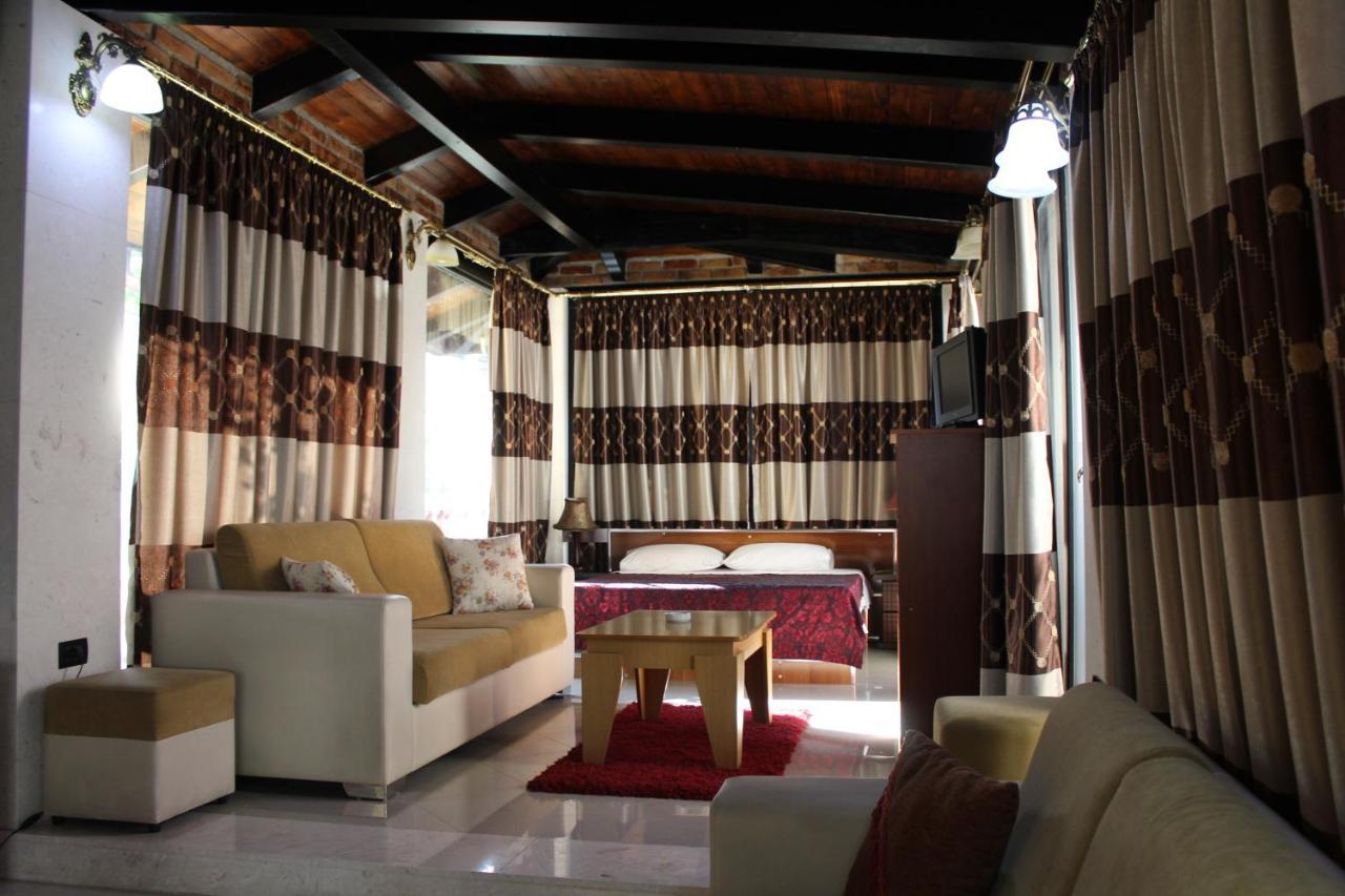 Hotel Vila 15 Tirana Zewnętrze zdjęcie